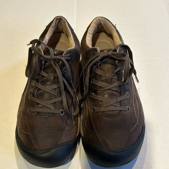 Keen leather brown Toyah lace up tennis shoes hiking that can be unisex size 8.5 - Picture 1 of 9